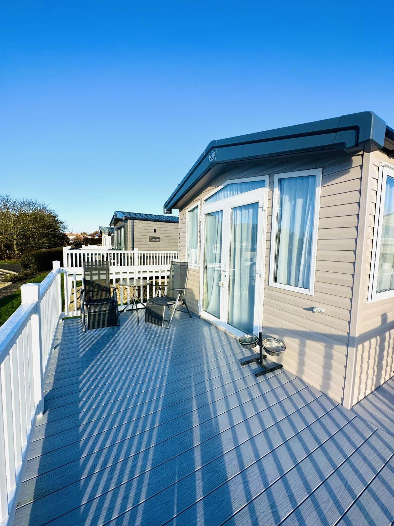 Villa The Hideaway Scarborough Exterior foto